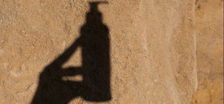 L’impact écologique des shampooings en pastilles vs shampooings liquides