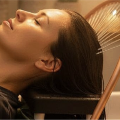 Transition capillaire : Pourquoi vos cheveux changent après un Head Spa (et comment garder l&rsquo;effet chez soi)