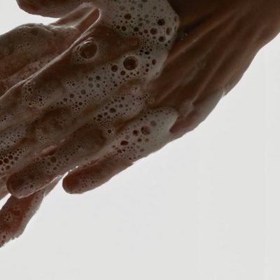 Shampooings en pastilles :                                               tout ce que vous devez savoir